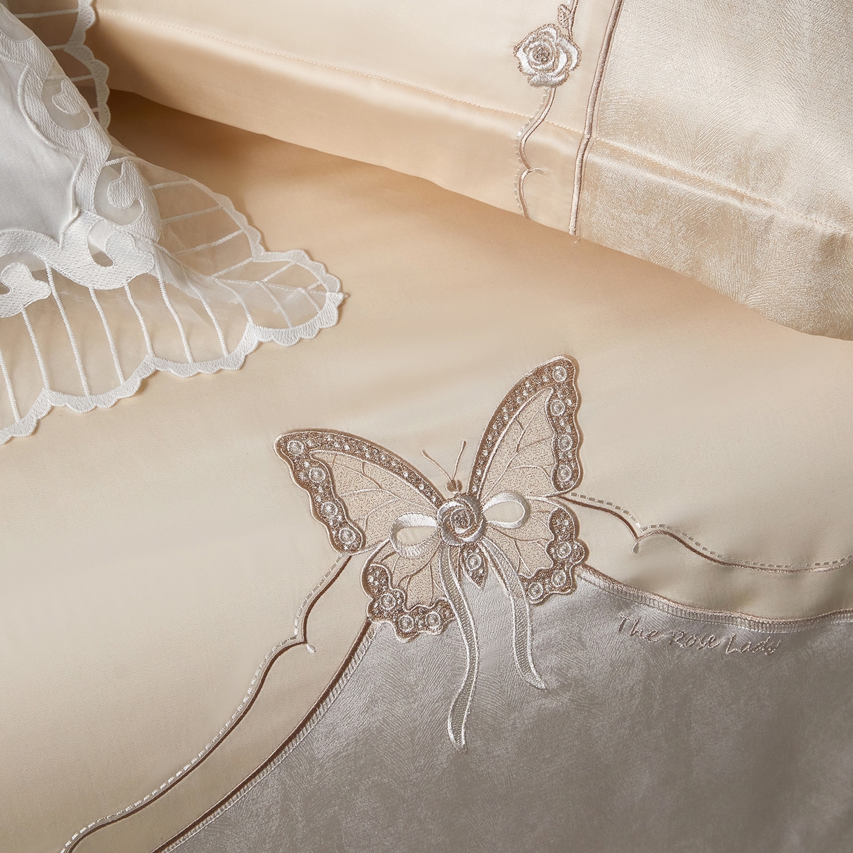 91家纺网 家纺一手货源 找家纺 蒂爵 2026新款天丝棉提花四件套 香槟金