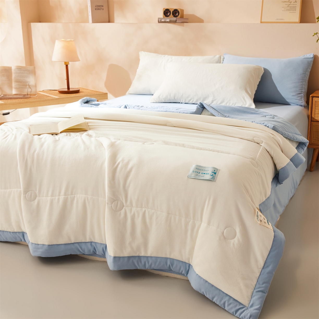 91家纺网 家纺一手货源 找家纺 罗布斯 2026新款简约纯色风水洗棉双拼夏被新疆棉花被夏凉被空调被(买家秀加微） 珠光白拼蓝
