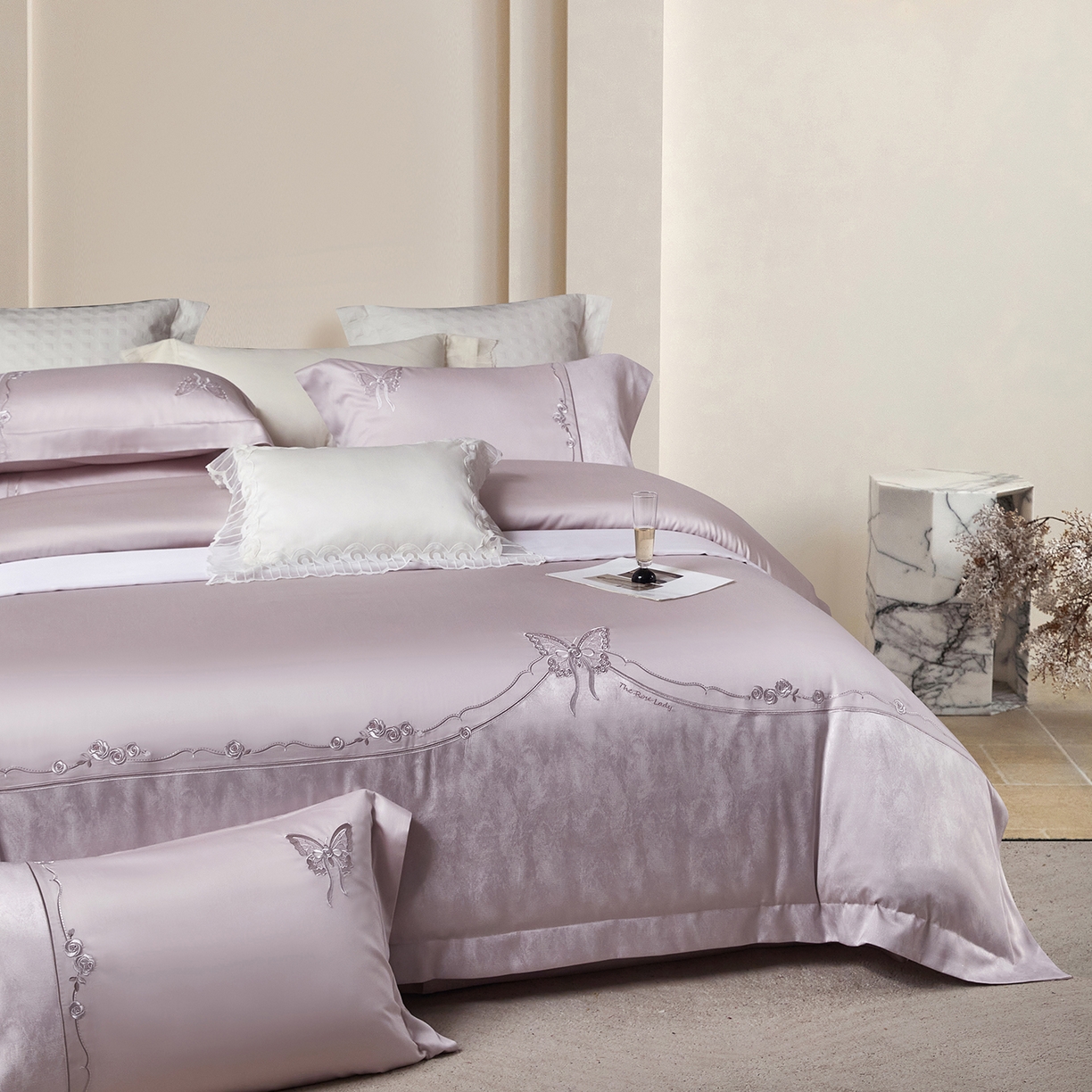 91家纺网 家纺一手货源 找家纺 蒂爵 2026新款天丝棉提花四件套 优雅紫