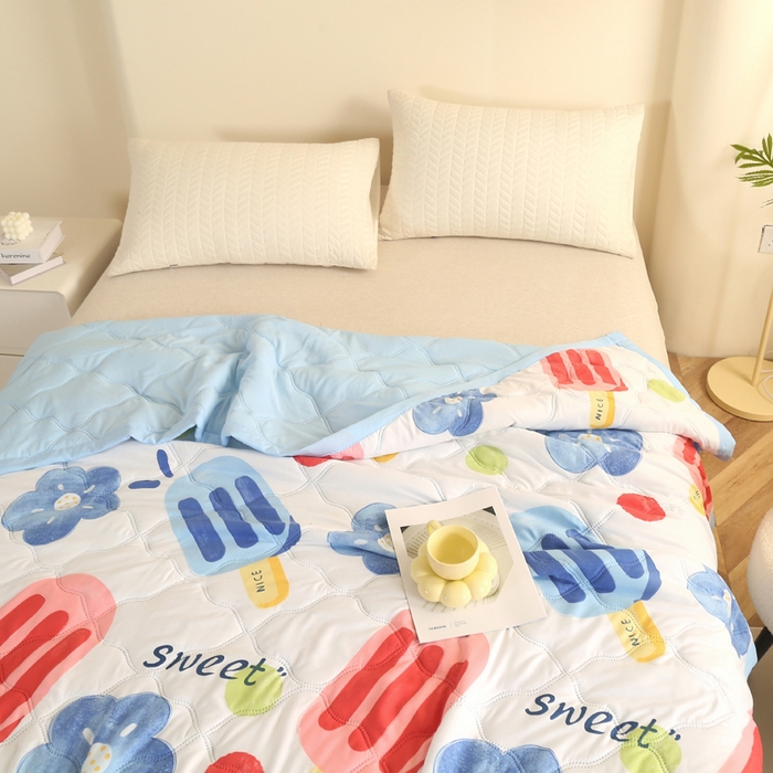 91家纺网 家纺一手货源 找家纺 悦织湾家纺 2026新款超声波夏凉被印花水洗棉夏被供货批发赠品礼品被便宜夏被 缤纷心情