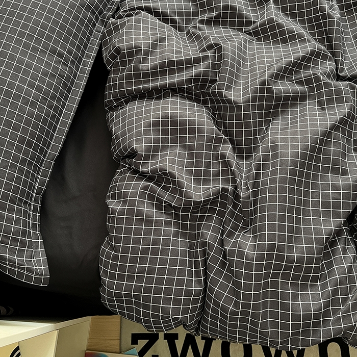 91家纺网 家纺一手货源 找家纺 朵朵家纺 2025新款芦荟棉亲肤印花系列被套单件-单被套 黑小格