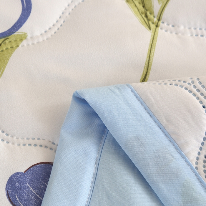 91家纺网 家纺一手货源 找家纺 悦织湾家纺 2026新款超声波夏凉被印花水洗棉夏被供货批发赠品礼品被便宜夏被 花儿朵朵