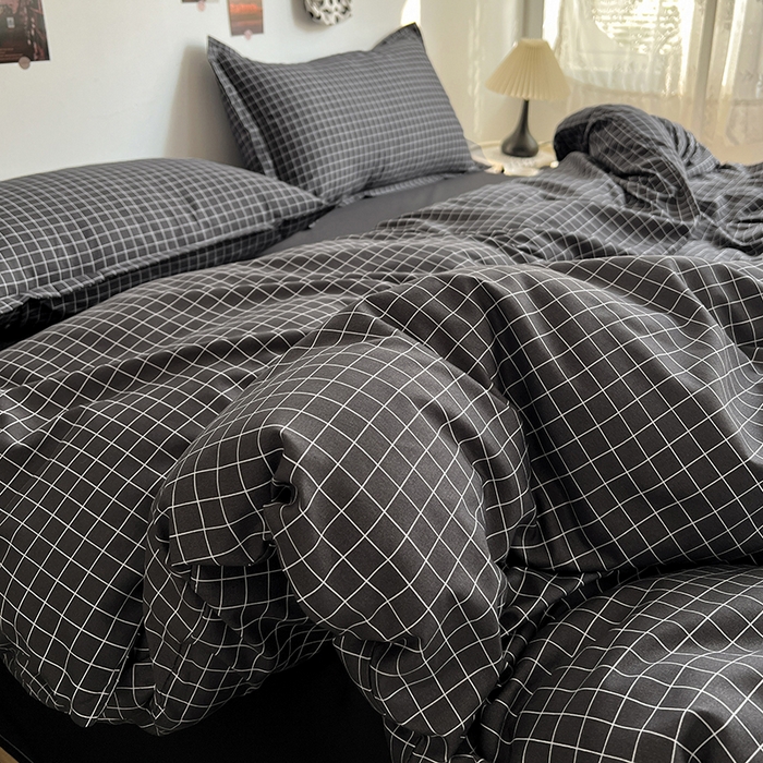 91家纺网 家纺一手货源 找家纺 朵朵家纺 2025新款亲肤水洗棉芦荟棉印花四件套 黑小格