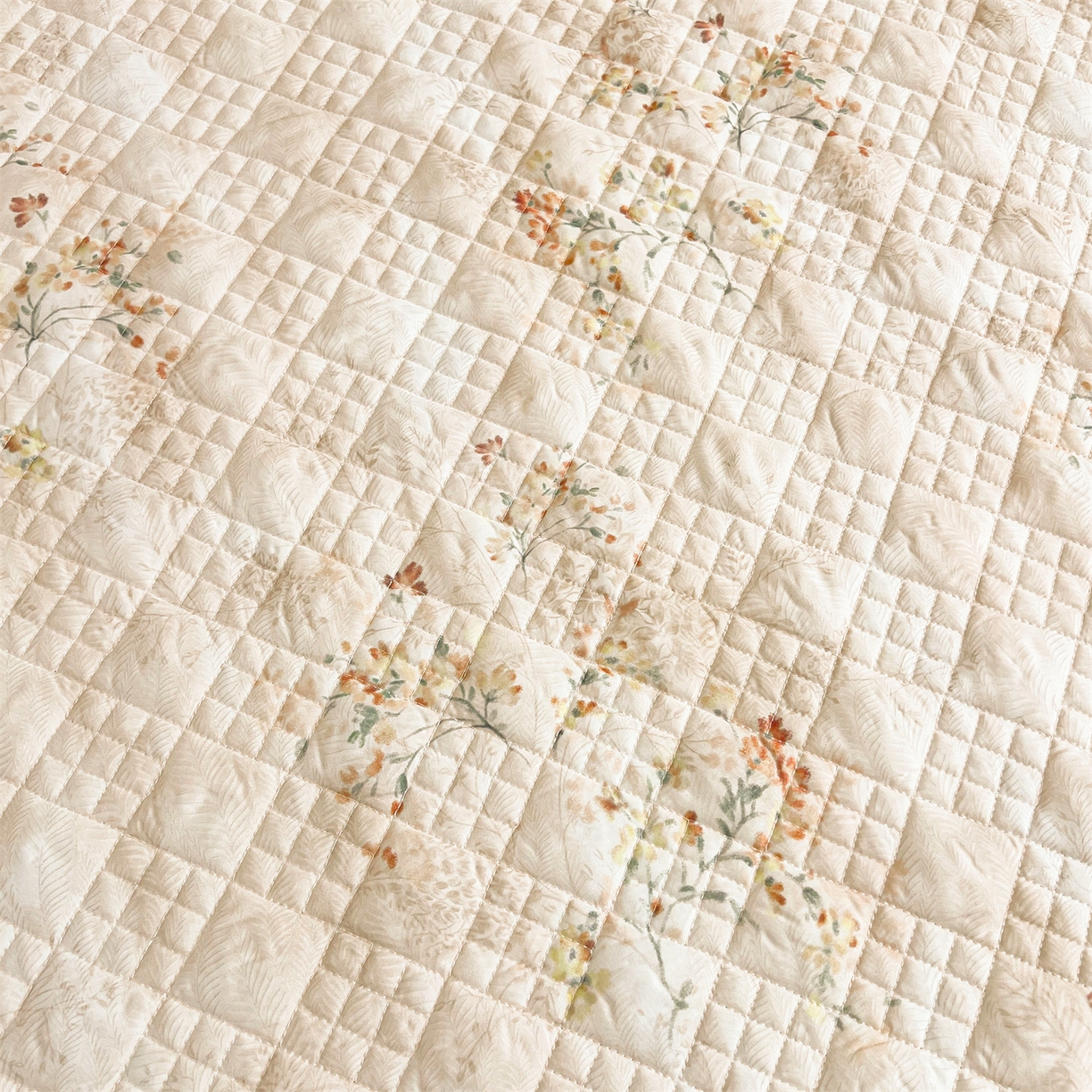 91家纺网 家纺一手货源 找家纺 宜凡 2026新款莱赛尔夹棉床盖单件床盖三件套 兰枝玉树