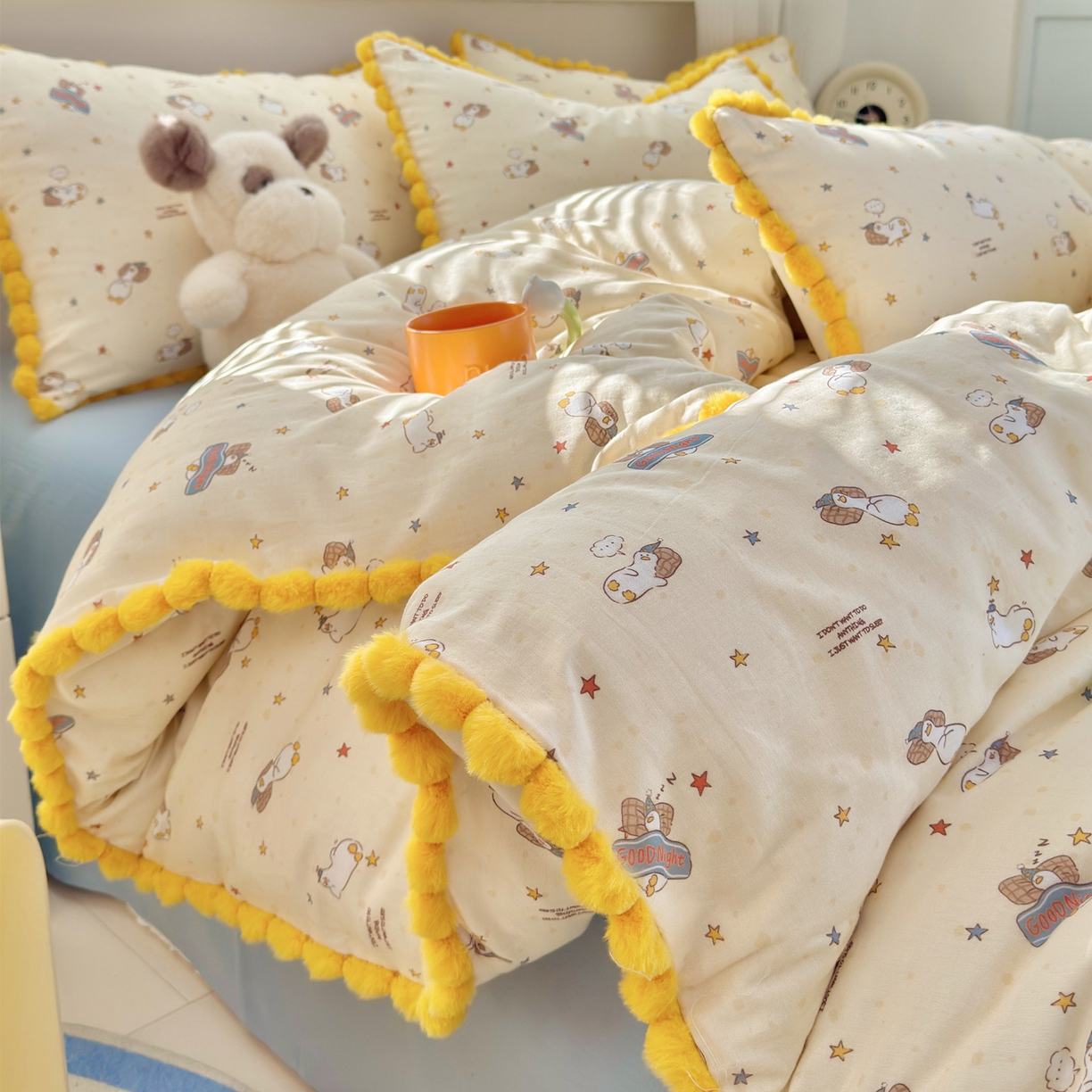 91家纺网 家纺一手货源 找家纺 （总）丽涵家纺 2025秋冬新品210克牛奶绒毛巾绣四件套卡通绣花学生床笠三件套