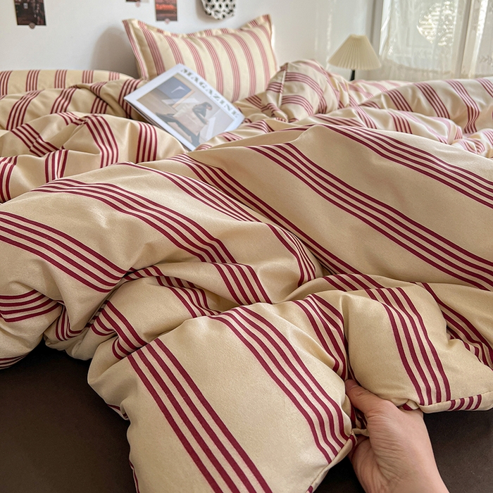 91家纺网 家纺一手货源 找家纺 朵朵家纺 2025新款亲肤水洗棉芦荟棉印花四件套 焦糖棕