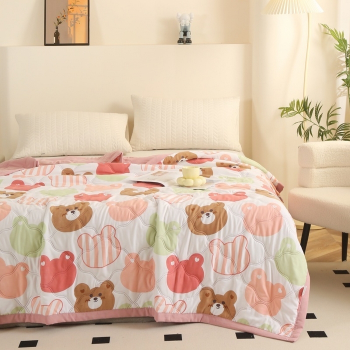 91家纺网 家纺一手货源 找家纺 悦织湾家纺 2026新款超声波夏凉被印花水洗棉夏被供货批发赠品礼品被便宜夏被 熊熊乐园