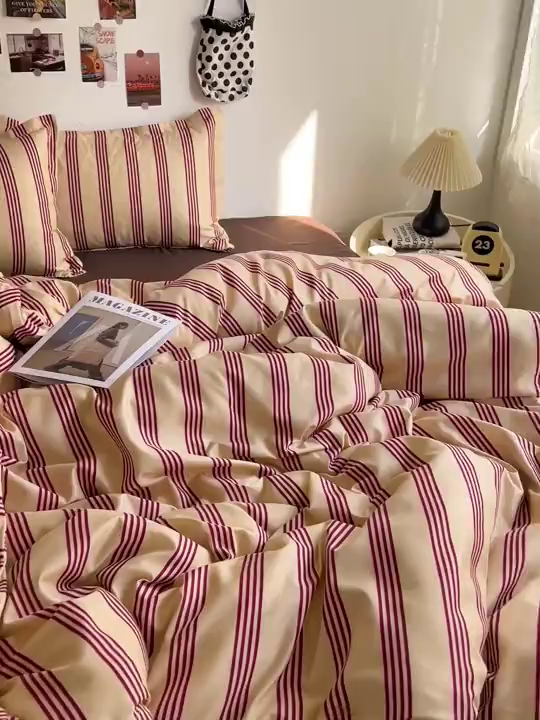 91家纺网 家纺一手货源 找家纺 朵朵家纺 2025新款亲肤水洗棉芦荟棉印花四件套 焦糖棕