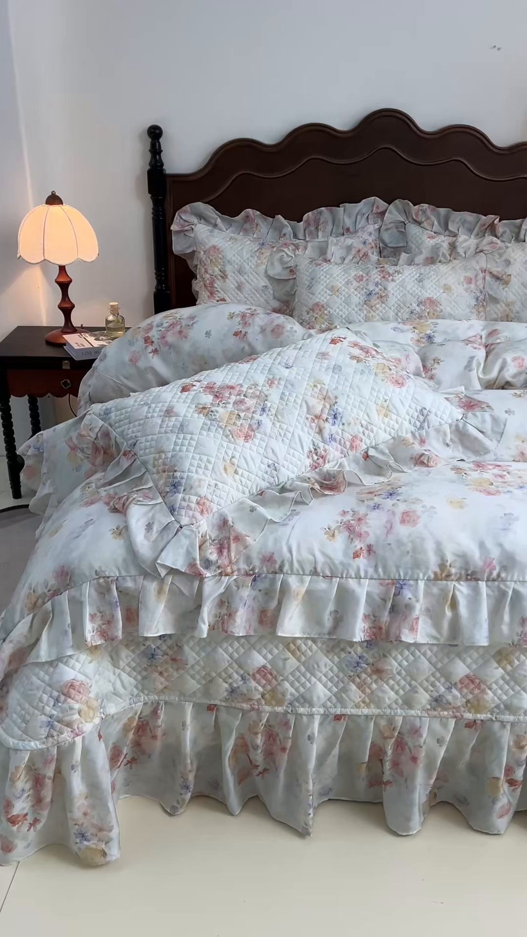 91家纺网 家纺一手货源 找家纺 宜凡 2026新款莱赛尔夹棉床盖单件床盖三件套 海棠听风