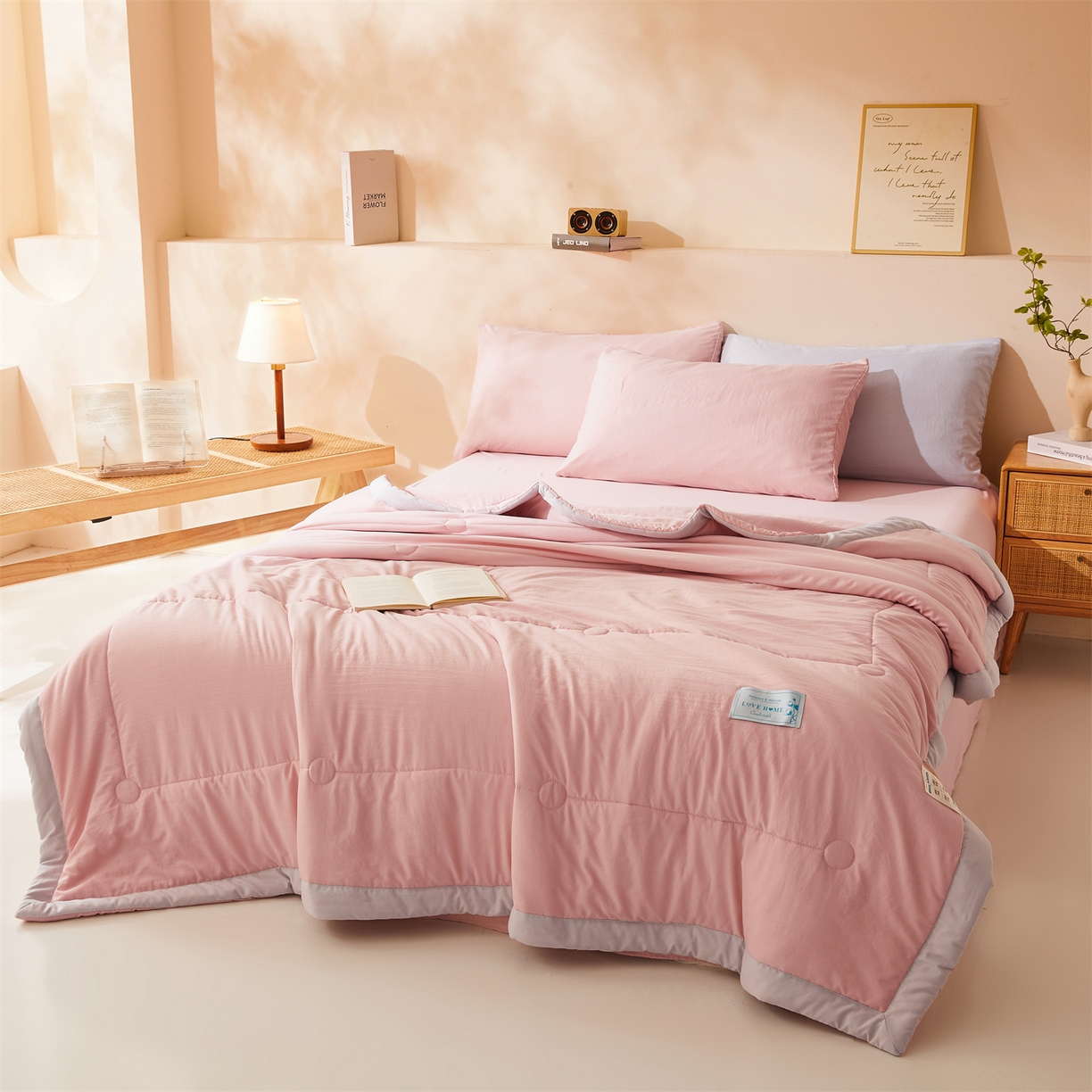 91家纺网 家纺一手货源 找家纺 罗布斯 2026新款简约纯色风水洗棉双拼夏被新疆棉花被夏凉被空调被(买家秀加微） 樱花粉