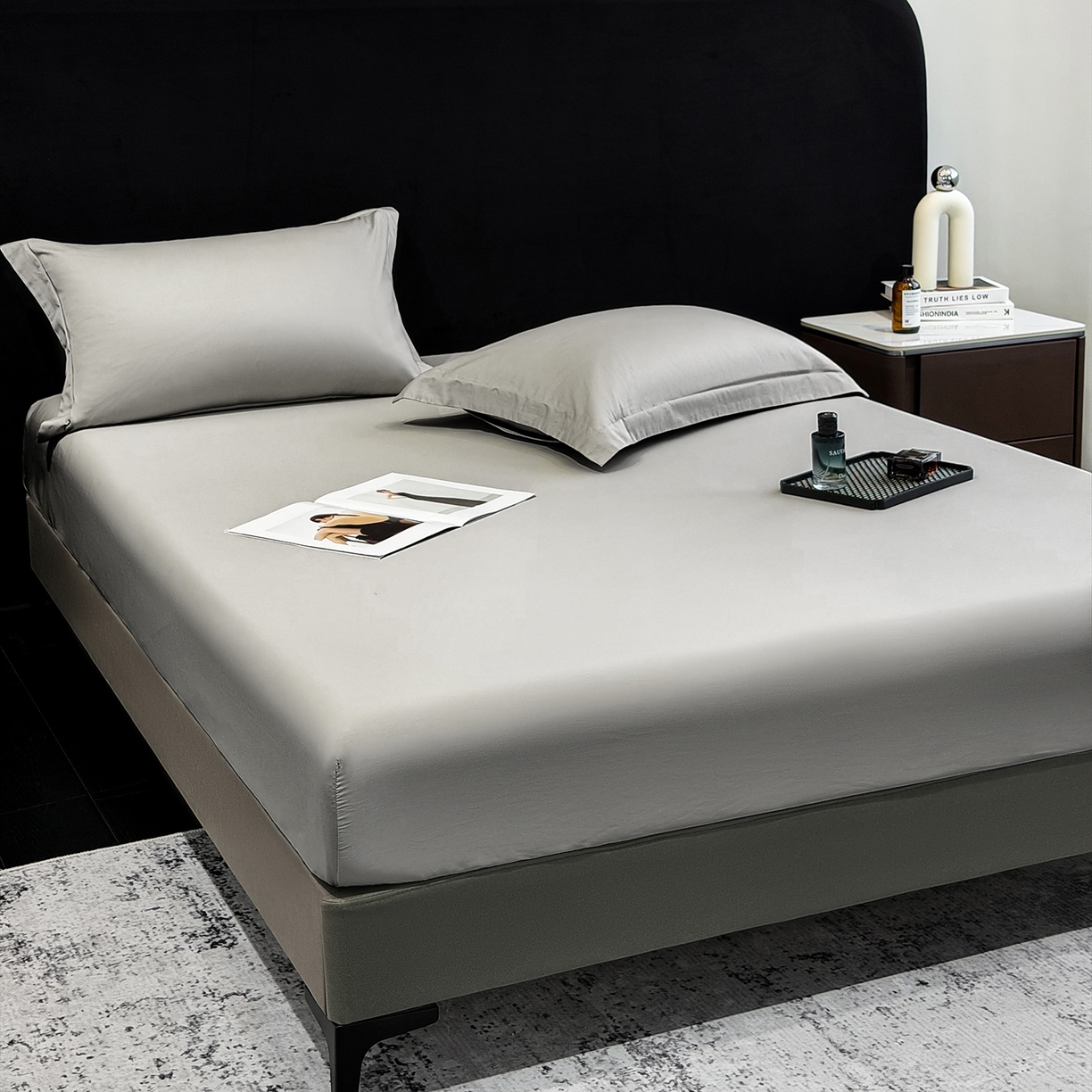 91家纺网 家纺一手货源 找家纺 莱势 2026新品100支全棉纯棉50x50s贡缎长绒棉纯色素色单品床单 床笠 枕套 高级灰