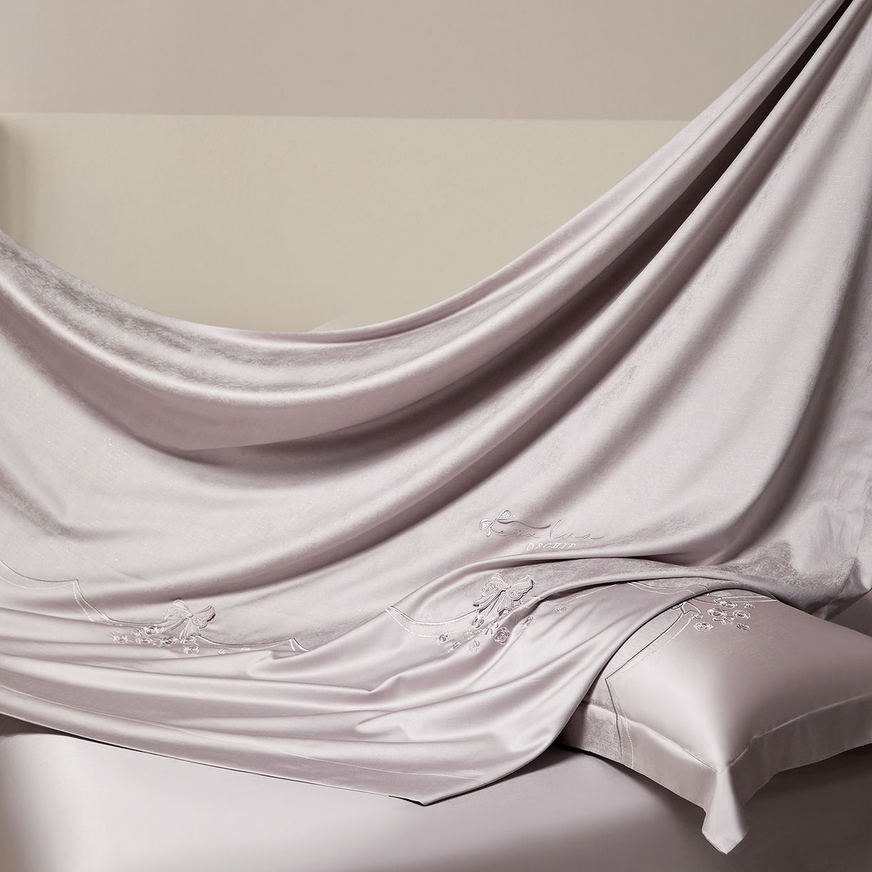 91家纺网 家纺一手货源 找家纺 蒂爵 2026新款天丝棉提花四件套 时尚灰