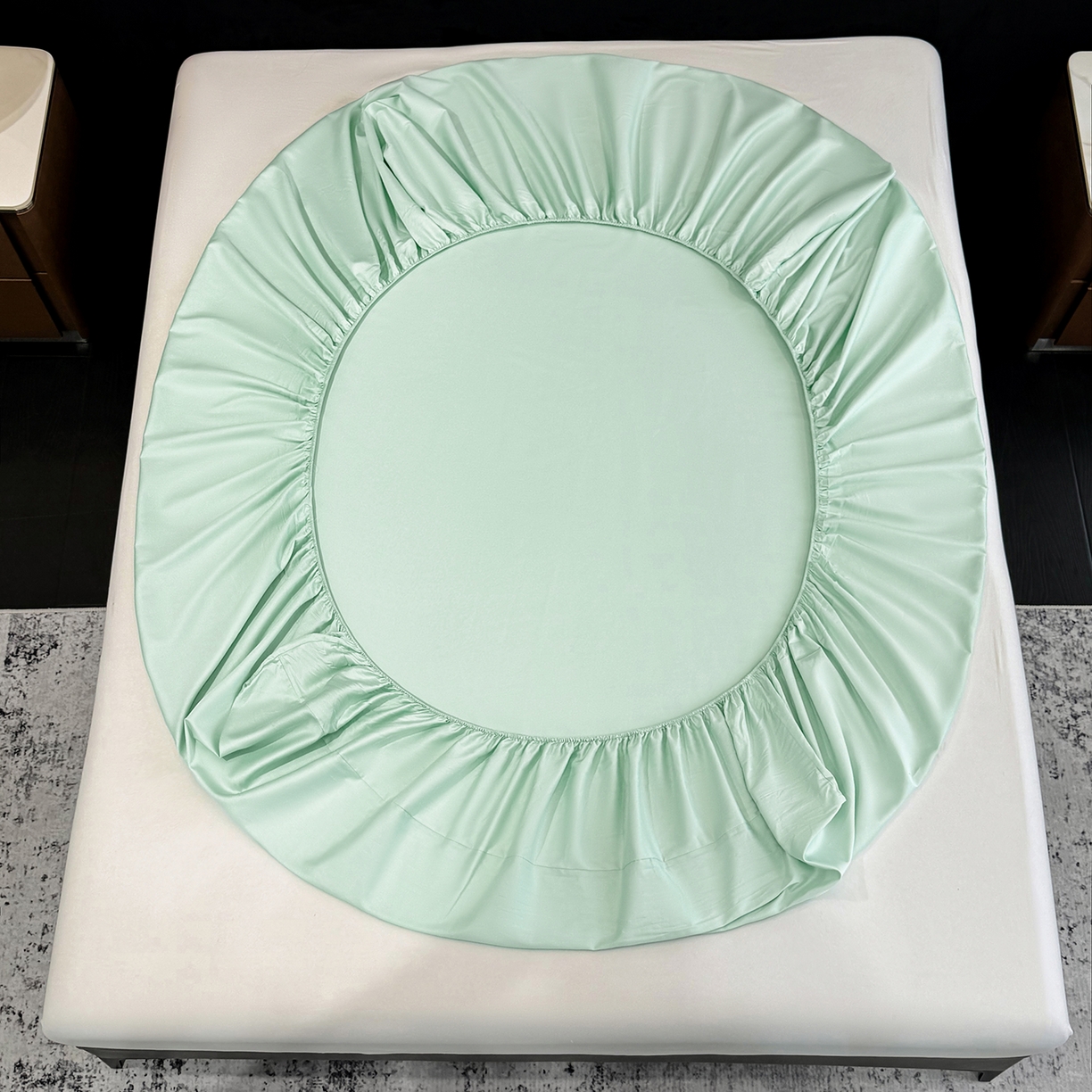 91家纺网 家纺一手货源 找家纺 莱势 2026新品100支全棉纯棉50x50s贡缎长绒棉纯色素色单品床单 床笠 枕套 绿野仙踪