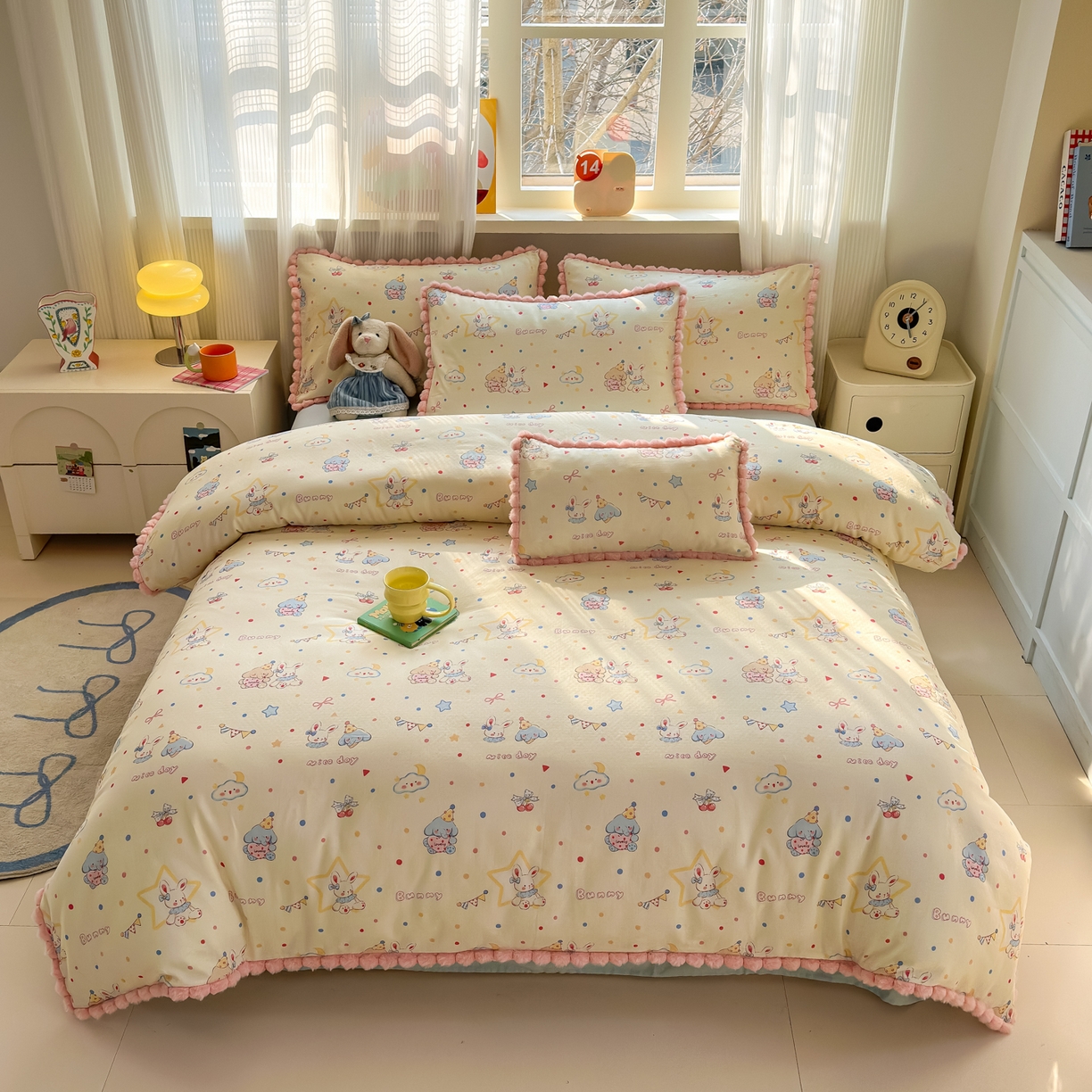 91家纺网 家纺一手货源 找家纺 丽涵家纺 2026新款全棉双层纱全棉纯棉大雁纹毛球花边四件套 小象马戏团