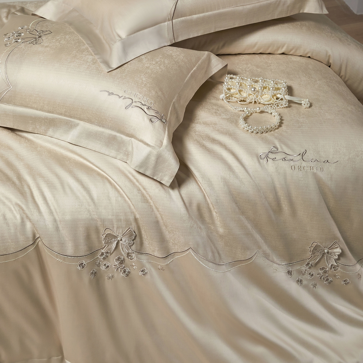 91家纺网 家纺一手货源 找家纺 蒂爵 2026新款天丝棉提花四件套 香槟金