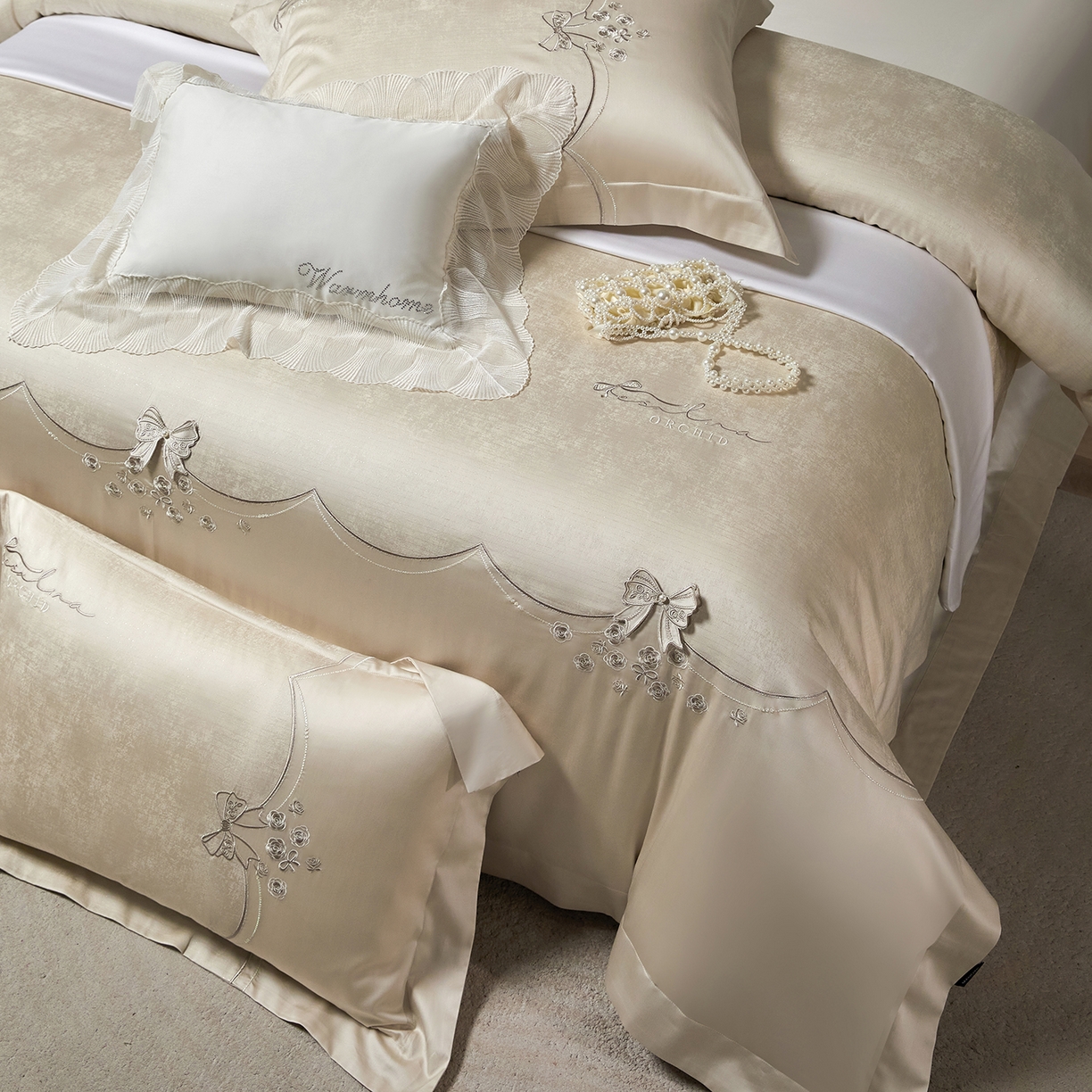 91家纺网 家纺一手货源 找家纺 蒂爵 2026新款天丝棉提花四件套 香槟金