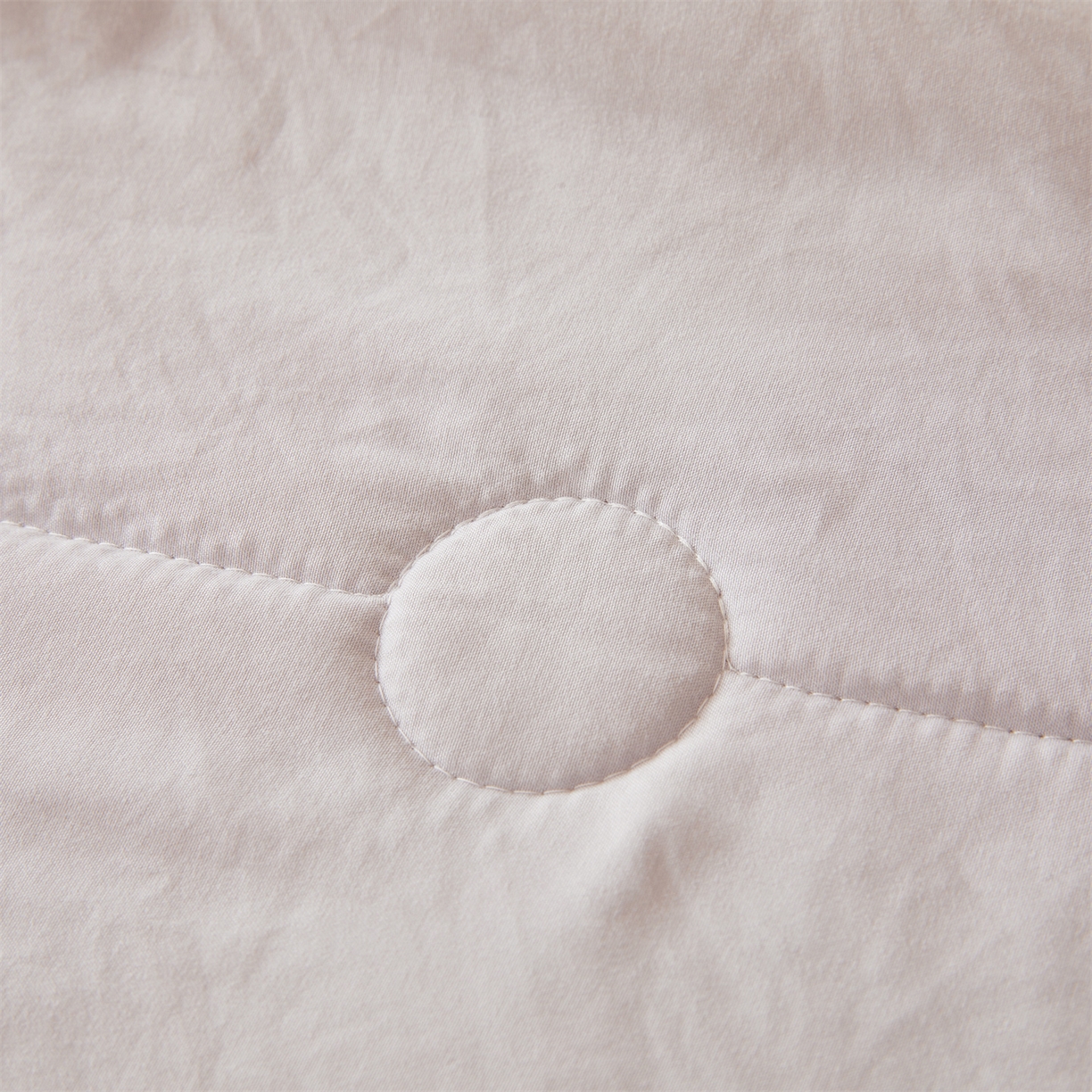 91家纺网 家纺一手货源 找家纺 罗布斯 2026新款简约纯色风水洗棉双拼夏被新疆棉花被夏凉被空调被(买家秀加微） 月光灰