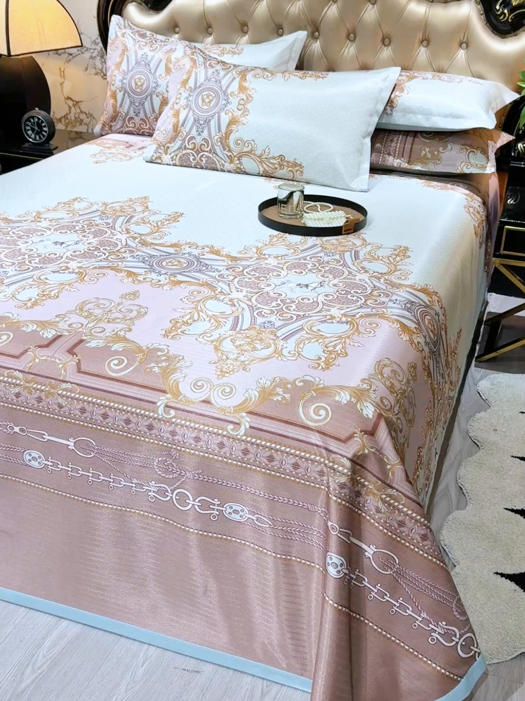 91家纺网 家纺一手货源 找家纺 悦织湾家纺 2026新款印花冰丝席三件套斜纹加厚冰丝凉席套件可机洗可折叠夏凉席子 西欧风情