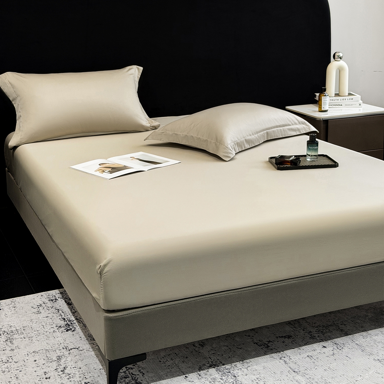 91家纺网 家纺一手货源 找家纺 莱势 2026新品100支全棉纯棉50x50s贡缎长绒棉纯色素色单品床单 床笠 枕套 浅驼