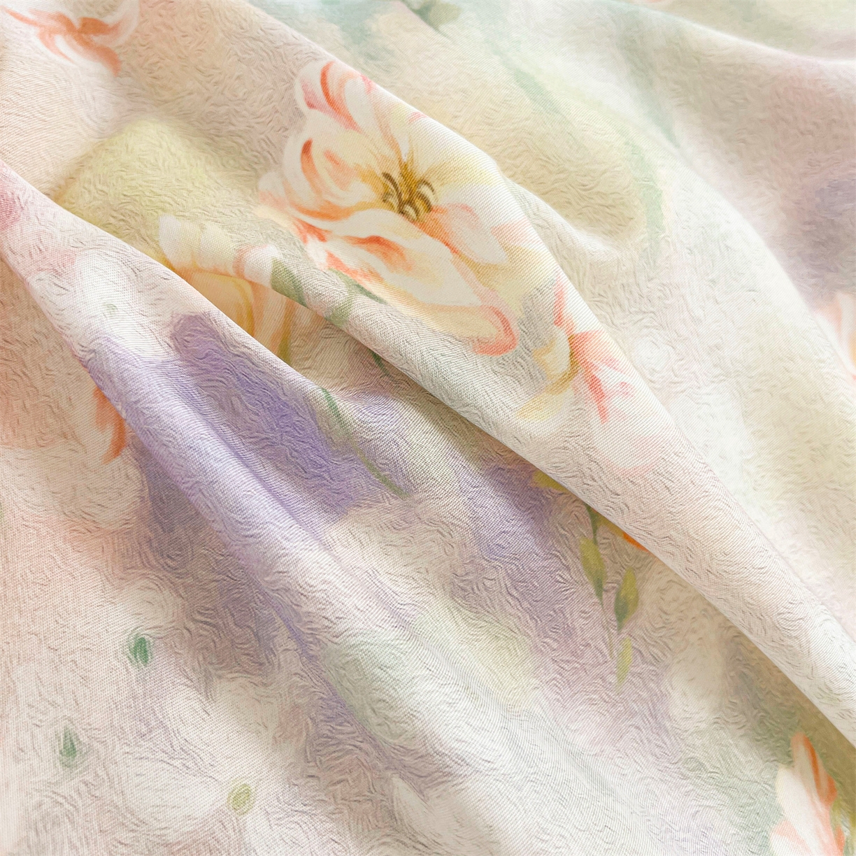 91家纺网 家纺一手货源 找家纺 宜凡 2026新款莱赛尔夹棉床盖四件套单被套 鸢尾幽梦