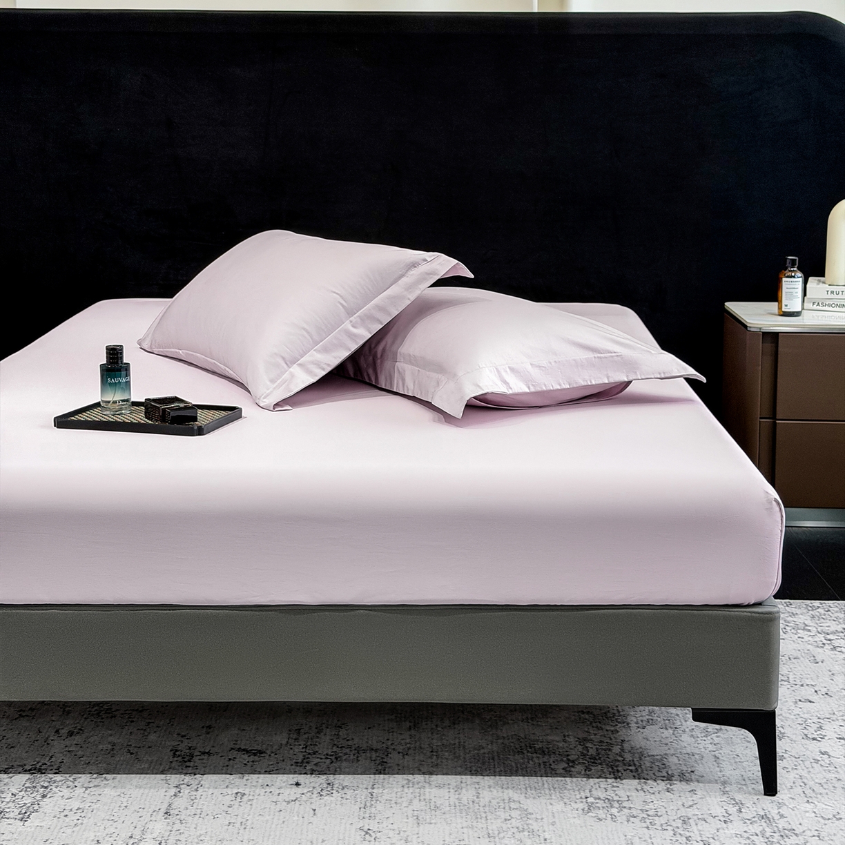 91家纺网 家纺一手货源 找家纺 莱势 2026新品100支全棉纯棉50x50s贡缎长绒棉纯色素色单品床单 床笠 枕套 香芋紫