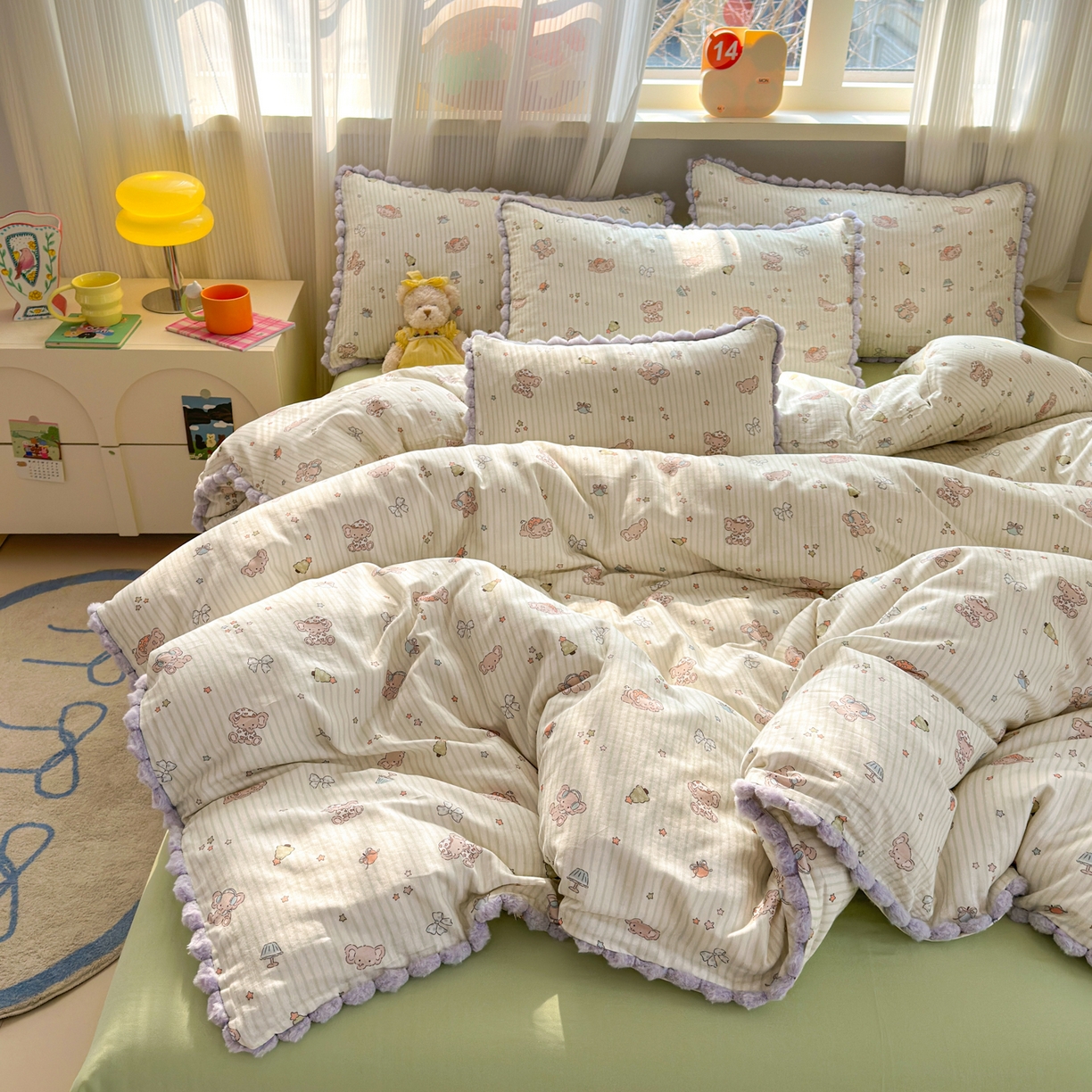 91家纺网 家纺一手货源 找家纺 丽涵家纺 2026新款全棉双层纱全棉纯棉大雁纹毛球花边四件套 音乐小象-绿