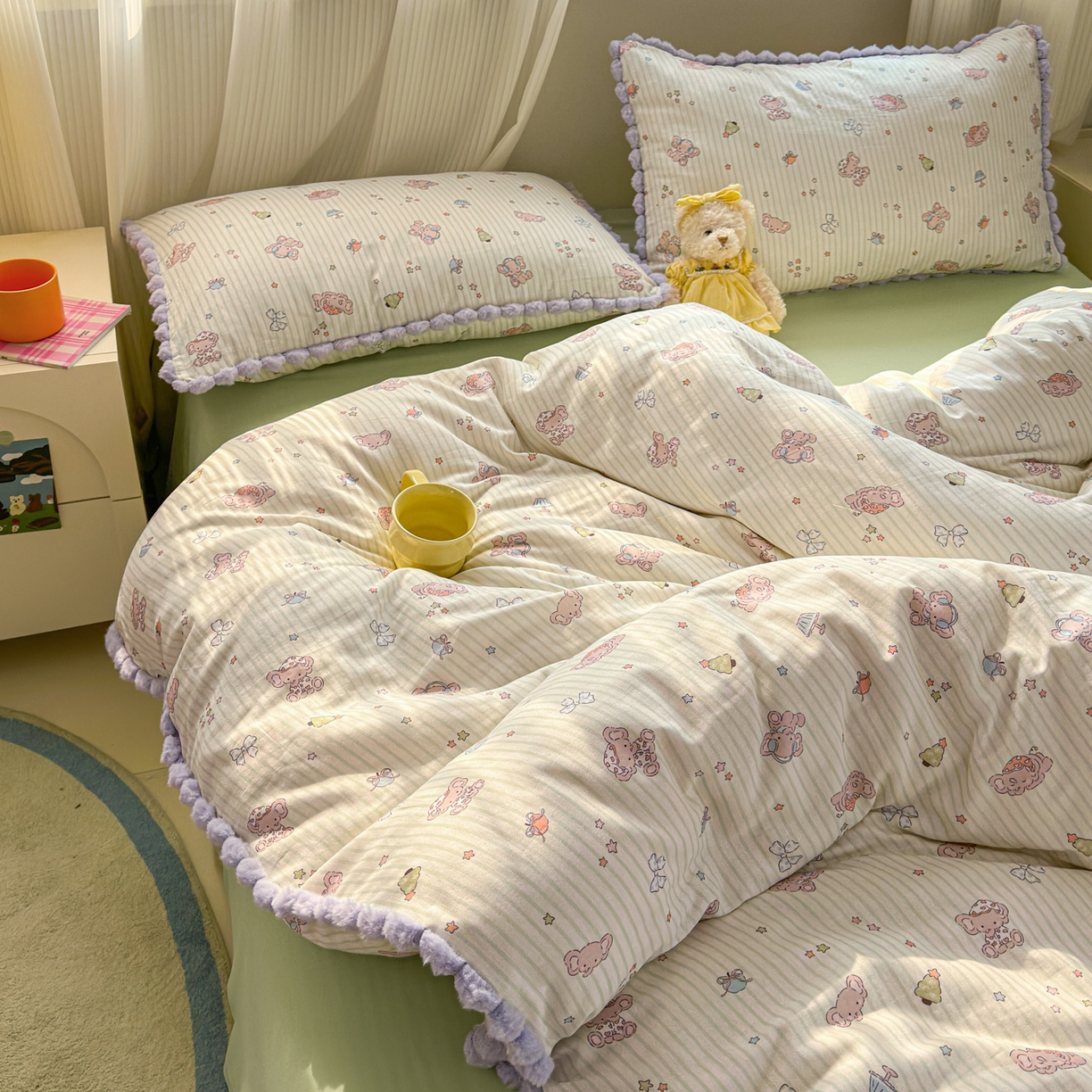 91家纺网 家纺一手货源 找家纺 丽涵家纺 2026新款全棉双层纱全棉纯棉大雁纹毛球花边四件套 音乐小象-绿