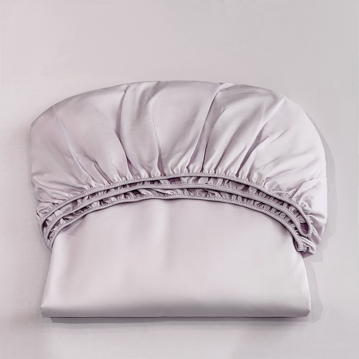 91家纺网 家纺一手货源 找家纺 莱势 2026新品100支全棉纯棉50x50s贡缎长绒棉纯色素色单品床单 床笠 枕套 香芋紫