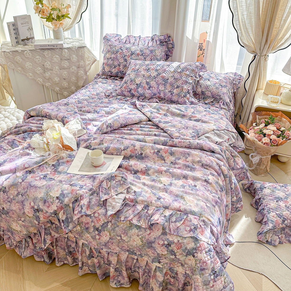 91家纺网 家纺一手货源 找家纺 宜凡 2026新款莱赛尔数码印花夹棉床盖夏被四件套 海棠碎影