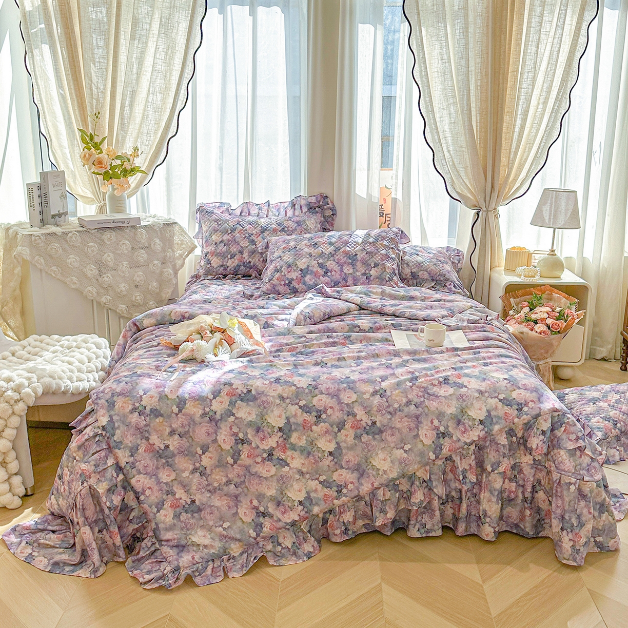 91家纺网 家纺一手货源 找家纺 宜凡 2026新款莱赛尔数码印花夹棉床盖夏被四件套 海棠碎影