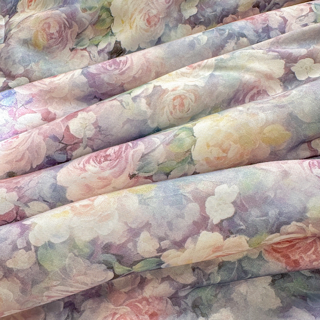 91家纺网 家纺一手货源 找家纺 宜凡 2026新款莱赛尔数码印花夹棉床盖夏被四件套 海棠碎影