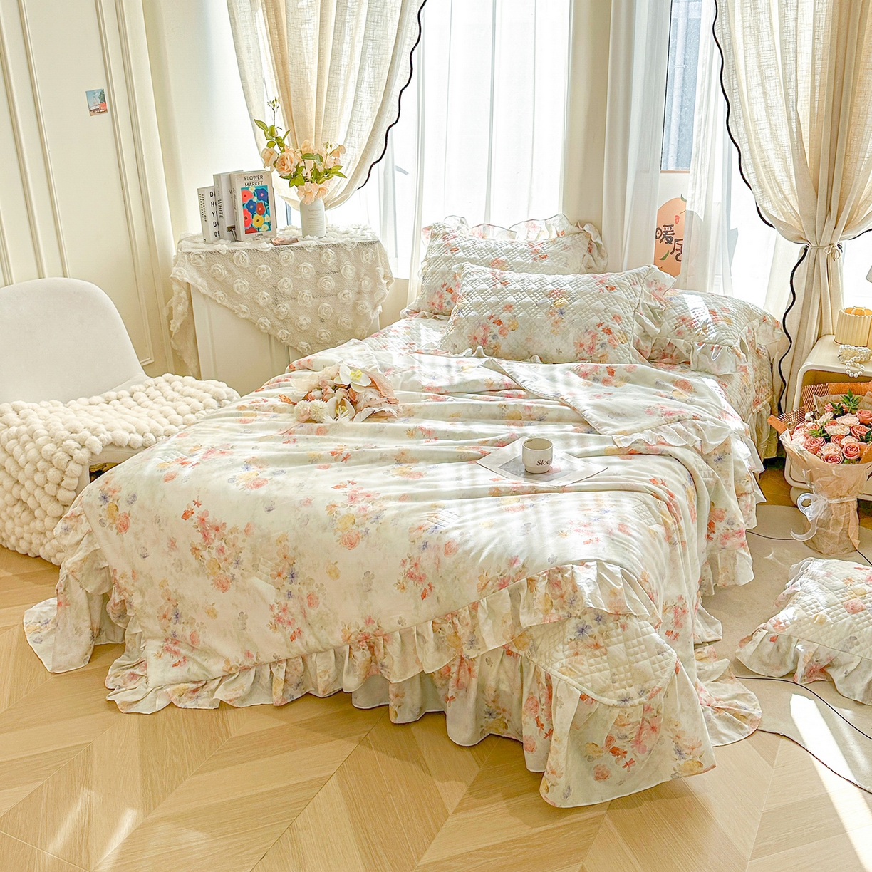 91家纺网 家纺一手货源 找家纺 宜凡 2026新款莱赛尔数码印花夹棉床盖夏被四件套 海棠听风