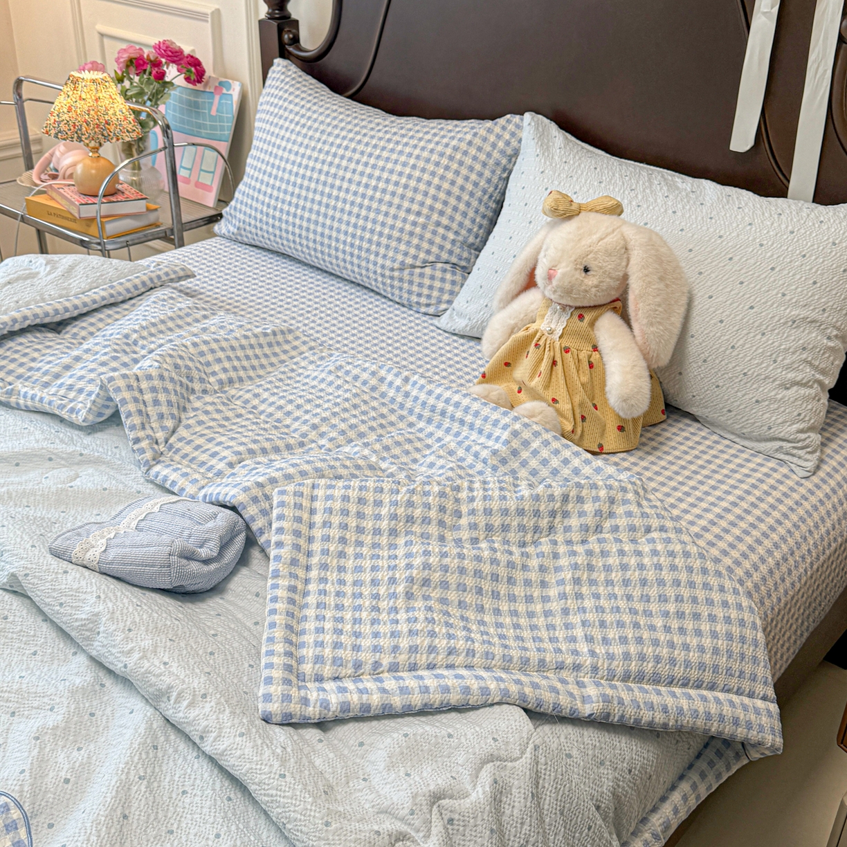 91家纺网 家纺一手货源 找家纺 （总）子钦家纺 2026新款春夏新款提花泡芙棉贴布绣手包边单夏被夏被四件套-丘比特的爱恋