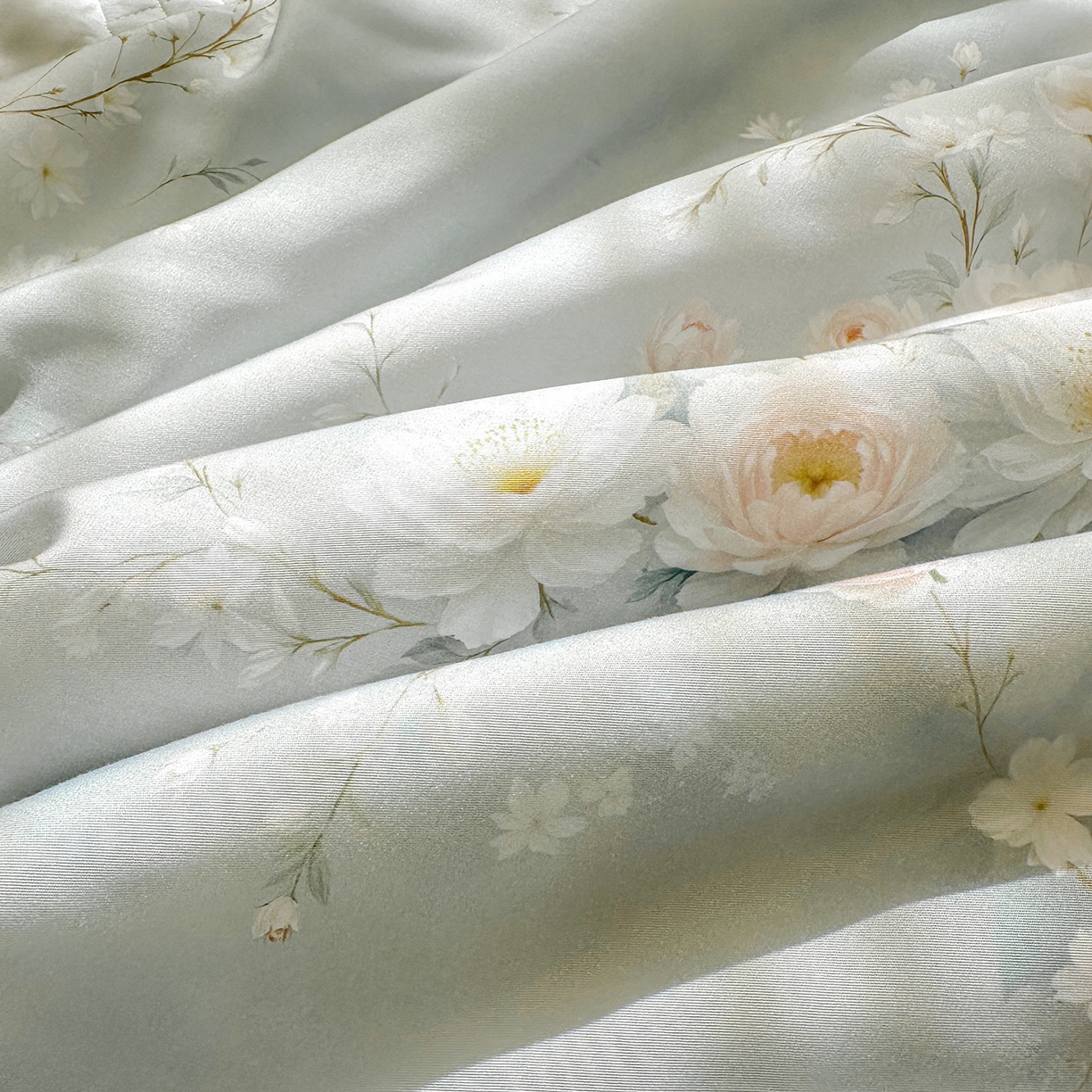 91家纺网 家纺一手货源 找家纺 宜凡 2026新款莱赛尔数码印花夹棉床盖夏被四件套 蓝铃风语