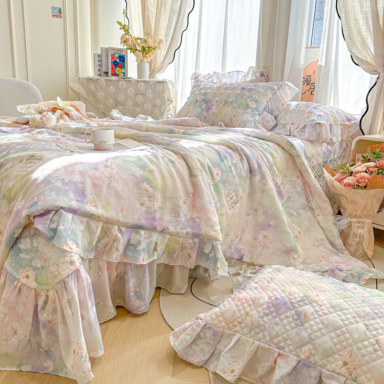 91家纺网 家纺一手货源 找家纺 宜凡 2026新款莱赛尔数码印花夹棉床盖夏被四件套 鸢尾幽梦