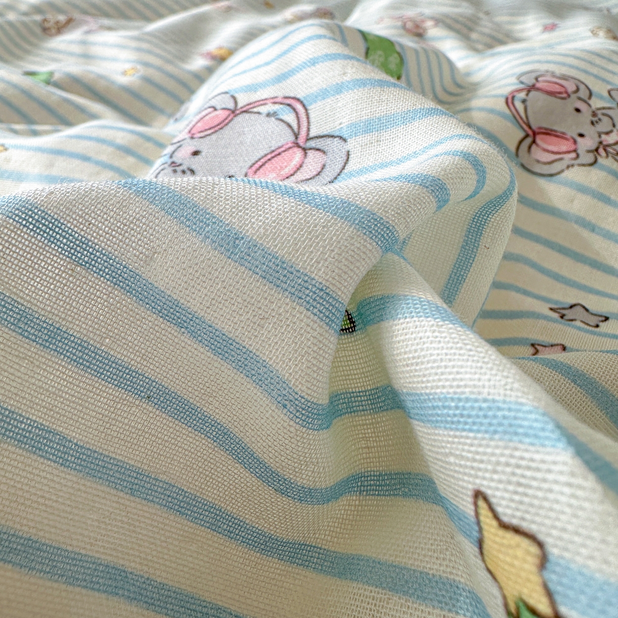 91家纺网 家纺一手货源 找家纺 丽涵家纺 2026新款全棉双层纱全棉纯棉大雁纹毛球花边四件套 音乐小象-紫