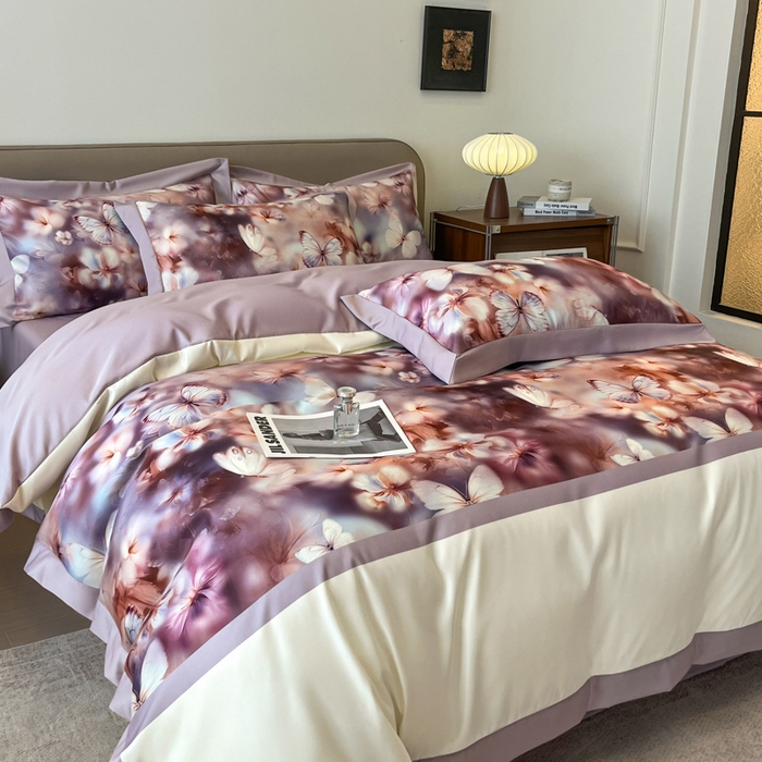 91家纺网 家纺一手货源 找家纺 金牛座家纺 2026新款高克重细斜纹丝柔质感亲肤数码印花宽边四件套-庄生晓梦 庄生晓梦-浅紫