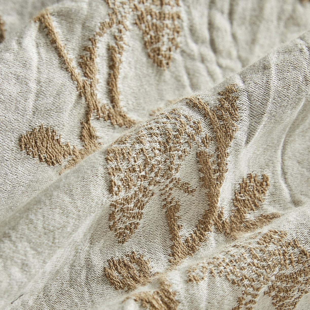 91家纺网 家纺一手货源 找家纺 风向标家纺 2026新款厚织提花麻感水洗全棉四件套-风格一 茉白-麻咖