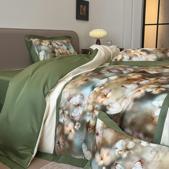 91家纺网 家纺一手货源 找家纺 金牛座家纺 2026新款高克重细斜纹丝柔质感亲肤数码印花宽边四件套-庄生晓梦 庄生晓梦-橄榄绿