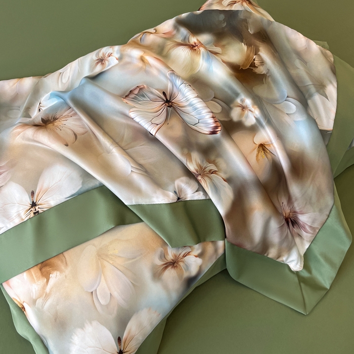 91家纺网 家纺一手货源 找家纺 金牛座家纺 2026新款高克重细斜纹丝柔质感亲肤数码印花宽边四件套-庄生晓梦 庄生晓梦-橄榄绿