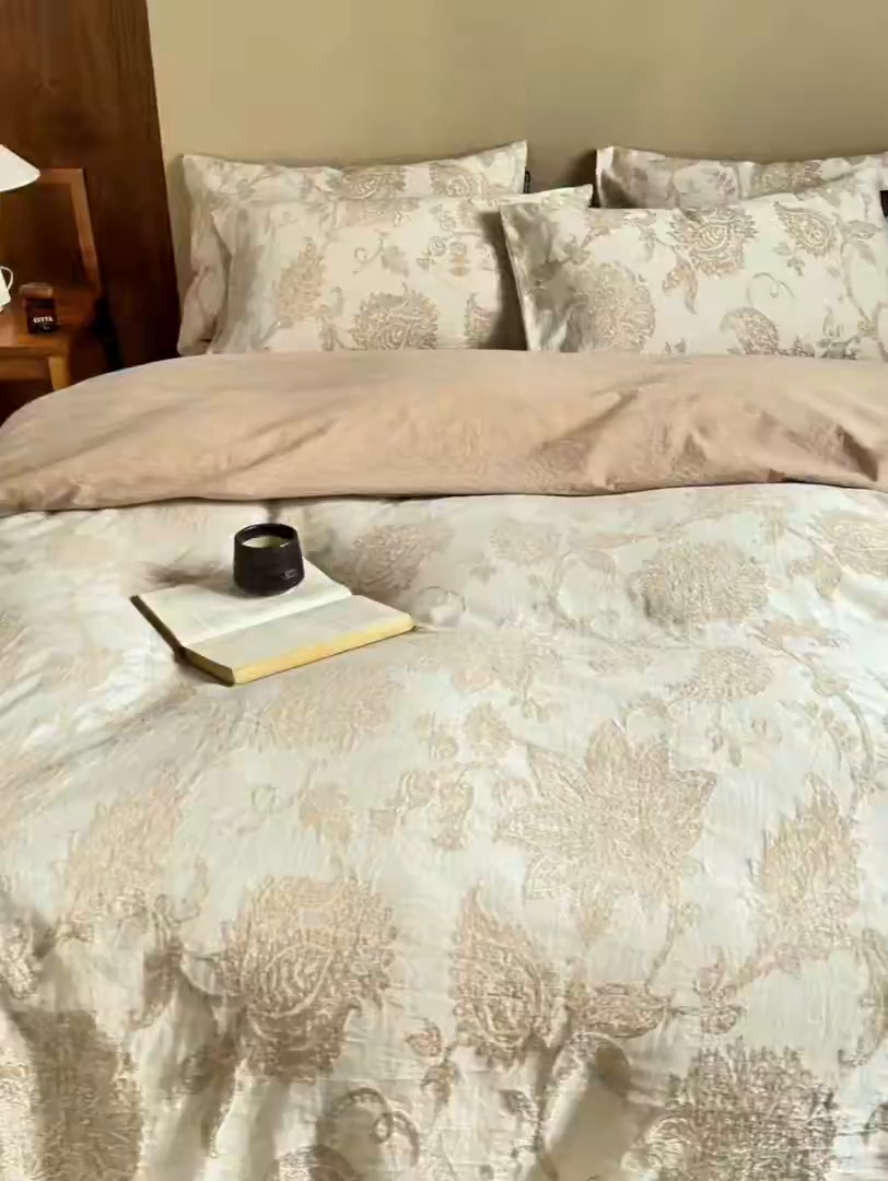 91家纺网 家纺一手货源 找家纺 风向标家纺 2026新款厚织提花麻感水洗全棉四件套-风格一 奈予-驼麻