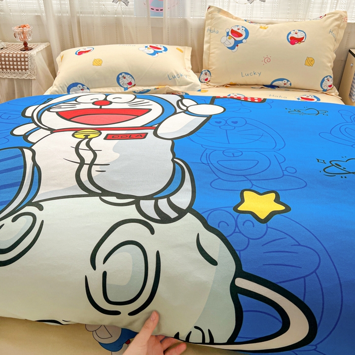 91家纺网 家纺一手货源 找家纺 KT猫直营店 2026新款卡通斜纹磨毛大版四件套 登月叮当-蓝