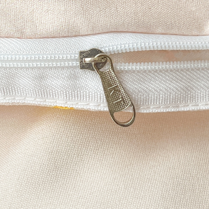 91家纺网 家纺一手货源 找家纺 KT猫直营店 2026新款卡通斜纹磨毛大版四件套 飞行汪