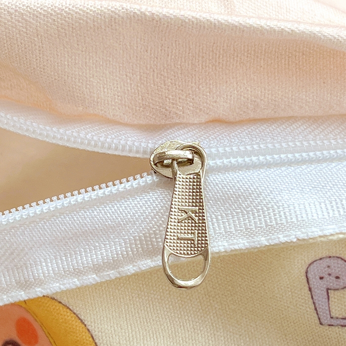 91家纺网 家纺一手货源 找家纺 KT猫直营店 2026新款卡通斜纹磨毛大版四件套 星星人派对