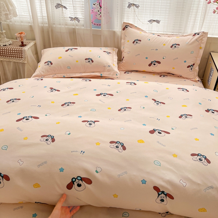 91家纺网 家纺一手货源 找家纺 KT猫直营店 2026新款卡通斜纹磨毛大版四件套 眼镜狗