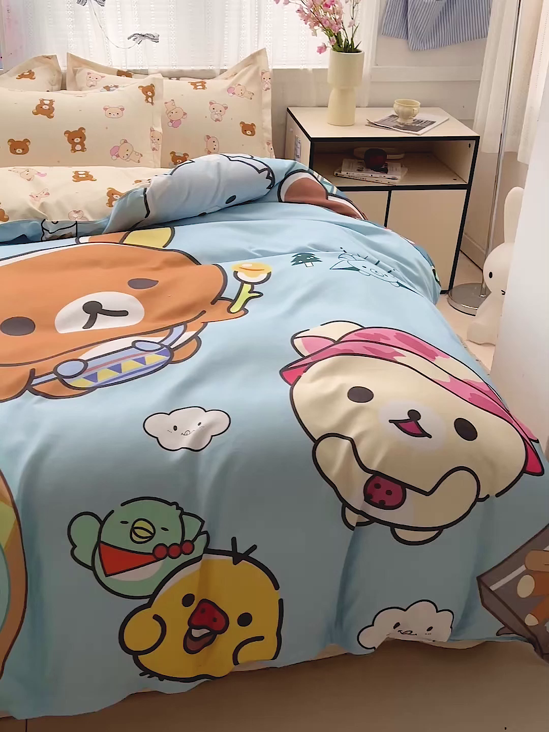 91家纺网 家纺一手货源 找家纺 KT猫直营店 2026新款卡通斜纹磨毛大版四件套 懒懒熊