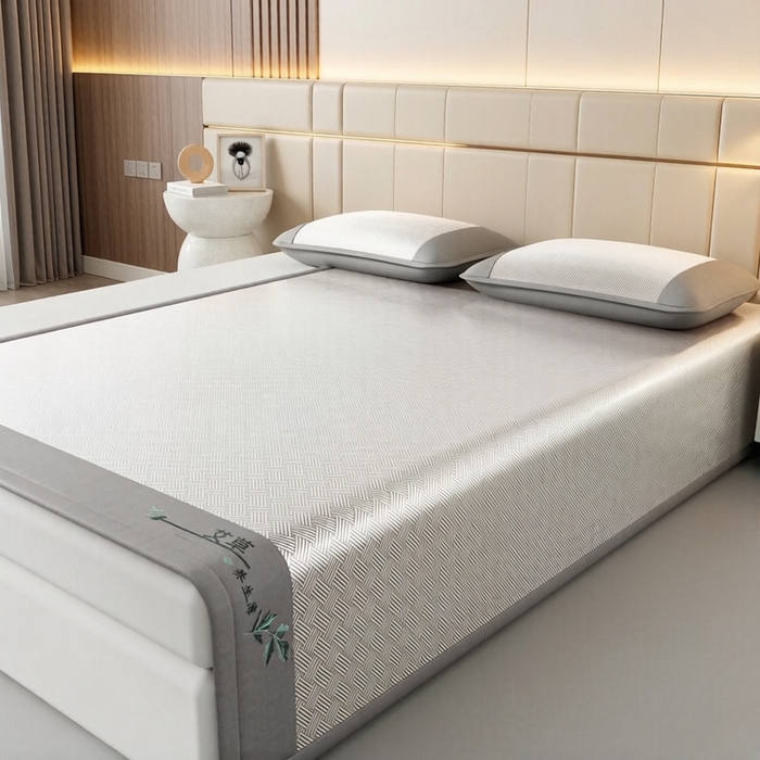 91家纺网 家纺一手货源 找家纺 （总）好艺佳毛毯 2026新款艾草凉席冰丝席绣花高密碳光软席PE饼干花三件套学生宿舍可机洗水洗