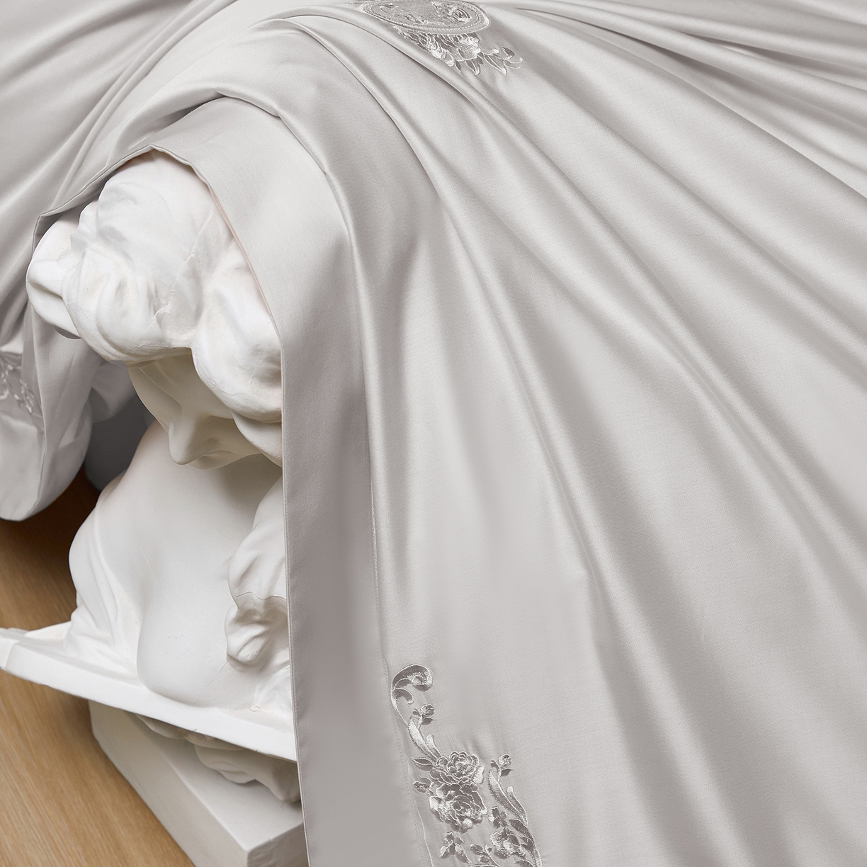 91家纺网 家纺一手货源 找家纺 蒂爵 2026新款天丝棉提花四件套 高级灰