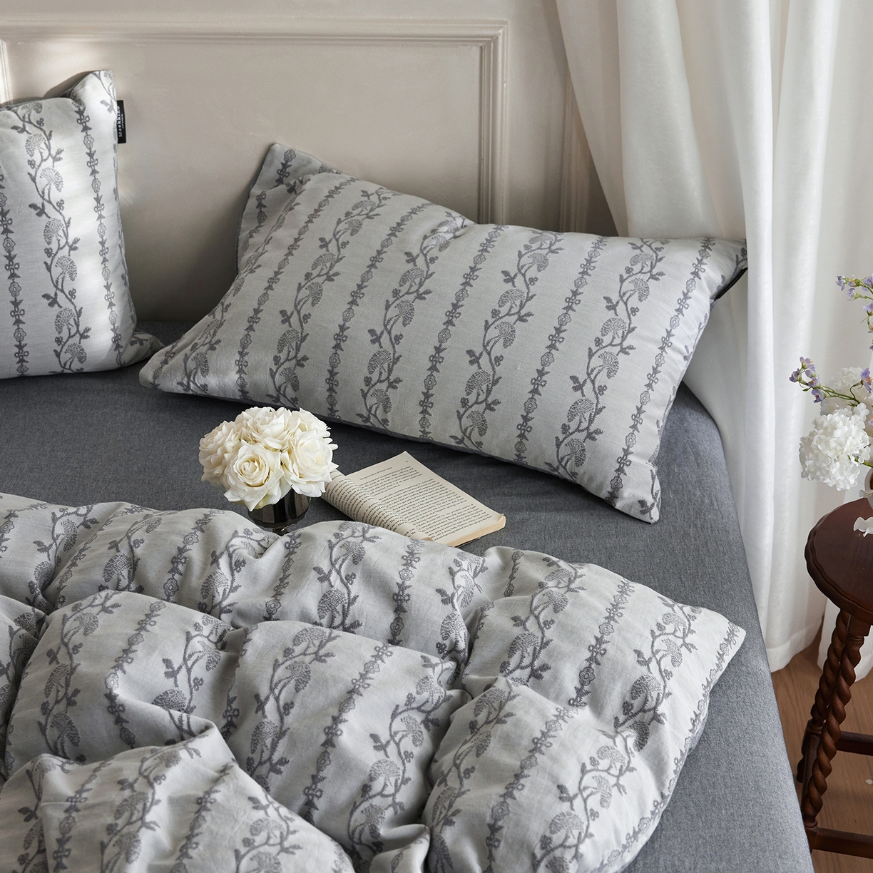 91家纺网 家纺一手货源 找家纺 风向标家纺 2026新款厚织提花麻感水洗全棉四件套-风格二 茉白-麻蓝