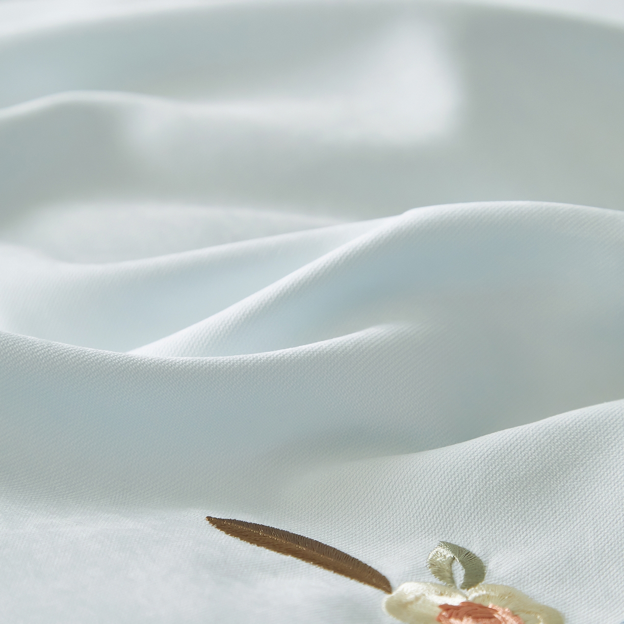 91家纺网 家纺一手货源 找家纺 遇见家居生活馆 2026新款罗云棉刺绣四件套-春日茶会 冰薄荷